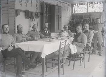 tab1
