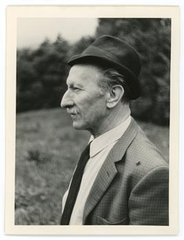 tab1