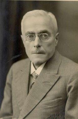 tab1